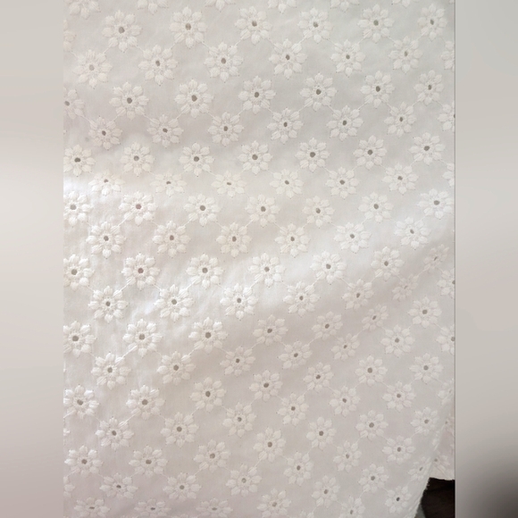 Talbots Classic Eyelet Top - Picture 8 of 8